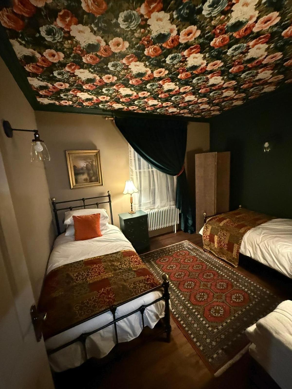 Samuels' A Duplex Apartment By Spires Accommodation In Lichfield City Centre Экстерьер фото