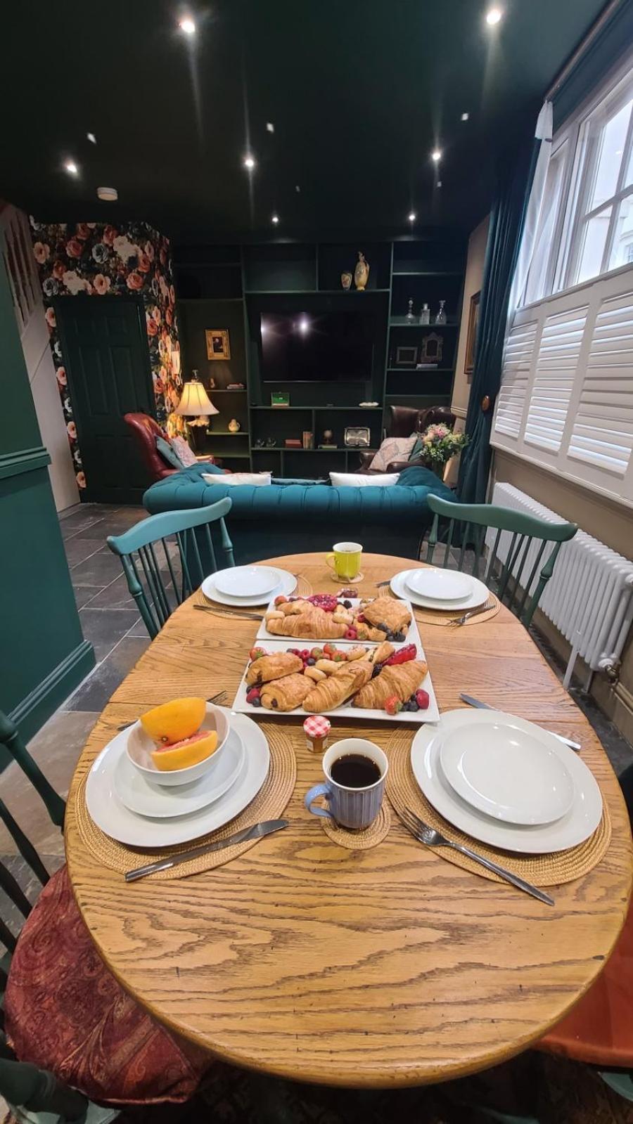 Samuels' A Duplex Apartment By Spires Accommodation In Lichfield City Centre Экстерьер фото